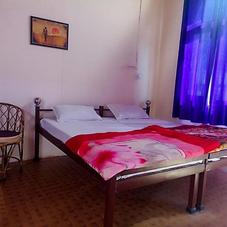 Anna Hostel Tapovan Rishīkesh Eksteriør bilde